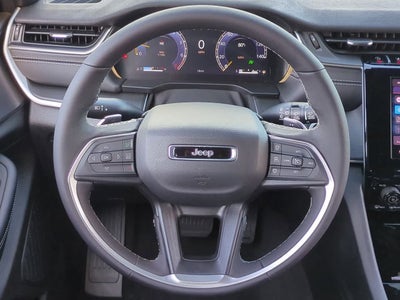 2025 Jeep Grand Cherokee GRAND CHEROKEE LAREDO 4X2