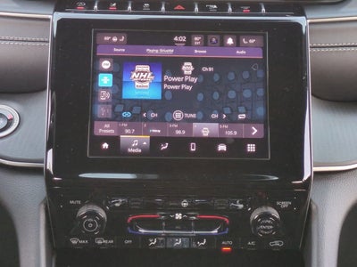 2025 Jeep Grand Cherokee GRAND CHEROKEE LAREDO 4X2