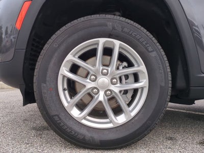 2025 Jeep Grand Cherokee GRAND CHEROKEE LAREDO X 4X2