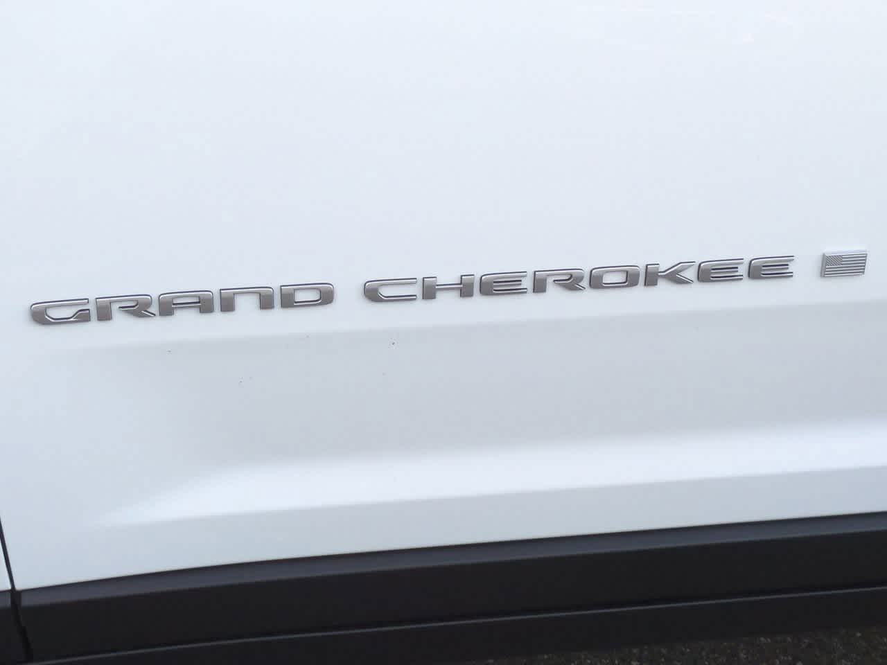 2025 Jeep Grand Cherokee GRAND CHEROKEE LAREDO X 4X2