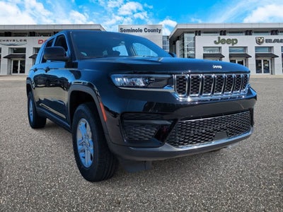 2025 Jeep Grand Cherokee GRAND CHEROKEE LAREDO 4X2