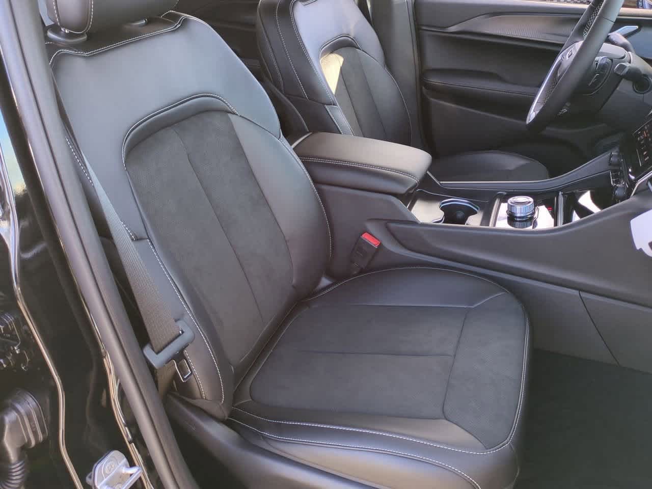 2025 Jeep Grand Cherokee GRAND CHEROKEE ALTITUDE X 4X2