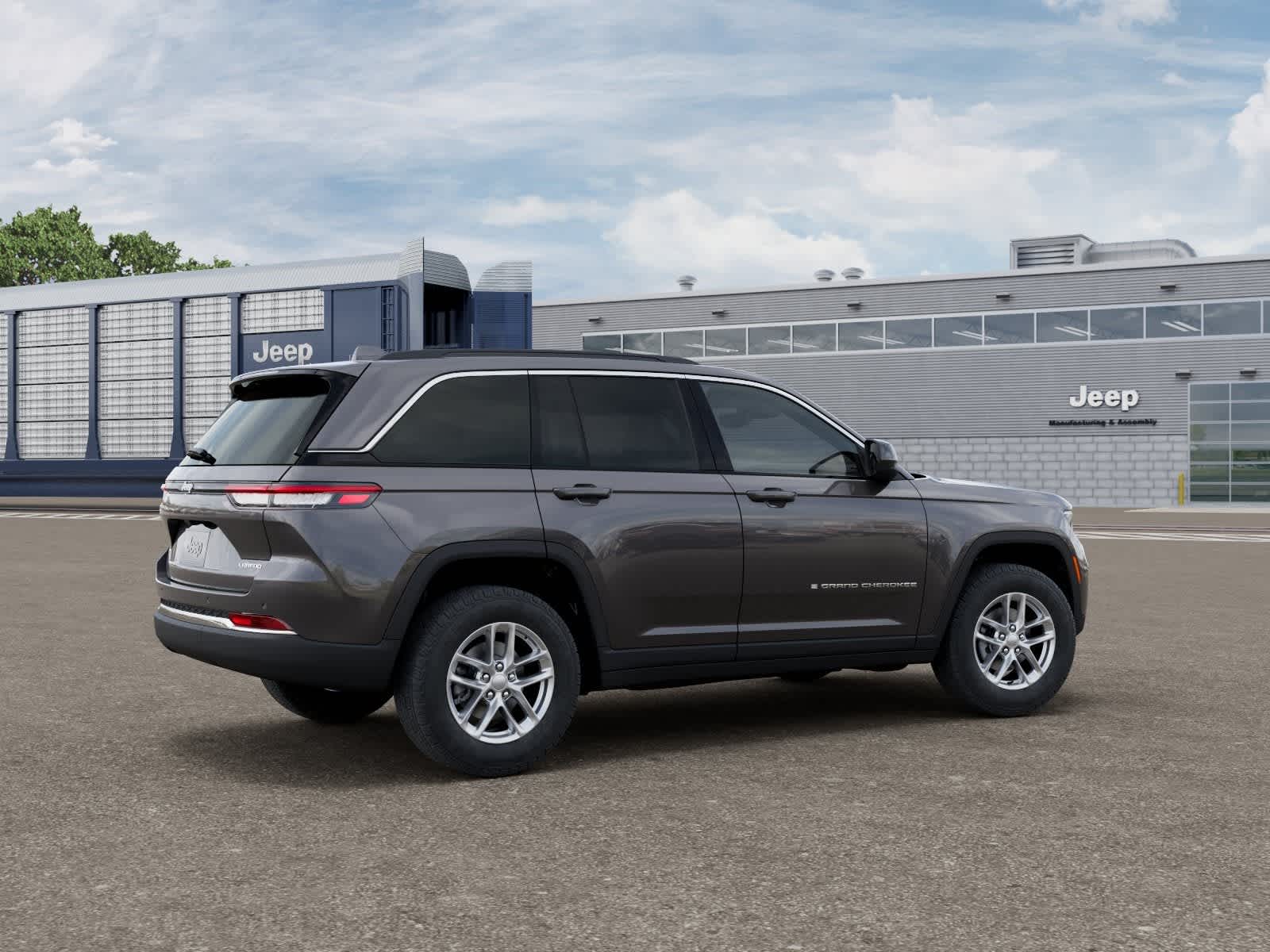 Jeep Grand Cherokee 2026 GRAND CHEROKEE LAREDO 4X2