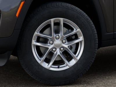 Jeep Grand Cherokee 2026 GRAND CHEROKEE LAREDO 4X2