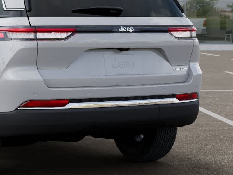 Jeep Grand Cherokee 2026 GRAND CHEROKEE LAREDO 4X2
