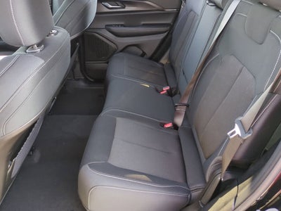 2025 Jeep Grand Cherokee GRAND CHEROKEE LAREDO X 4X2