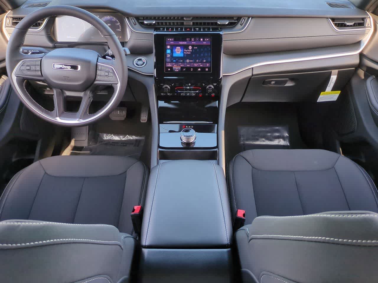 2025 Jeep Grand Cherokee GRAND CHEROKEE LAREDO X 4X2