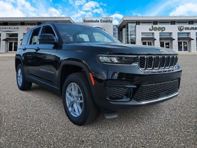 2025 Jeep Grand Cherokee GRAND CHEROKEE LAREDO X 4X2