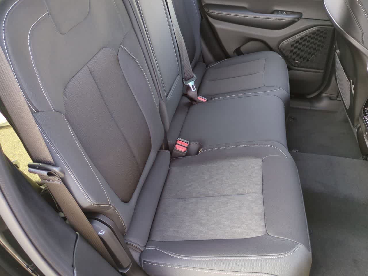 2025 Jeep Grand Cherokee GRAND CHEROKEE LAREDO X 4X2