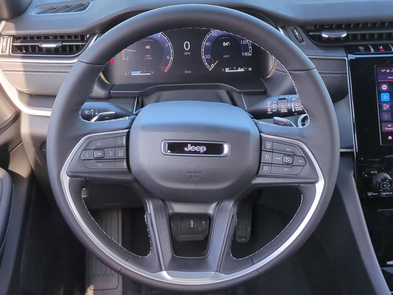 2025 Jeep Grand Cherokee GRAND CHEROKEE LAREDO X 4X2