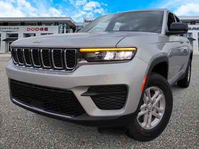 2025 Jeep Grand Cherokee GRAND CHEROKEE LAREDO 4X2