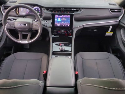 2025 Jeep Grand Cherokee GRAND CHEROKEE LAREDO 4X2