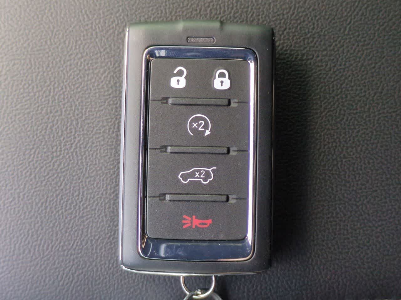 2025 Jeep Grand Cherokee GRAND CHEROKEE LAREDO 4X4