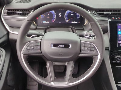 2025 Jeep Grand Cherokee GRAND CHEROKEE LAREDO X 4X4