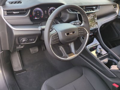 2025 Jeep Grand Cherokee GRAND CHEROKEE LAREDO X 4X4