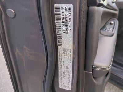 2025 Jeep Grand Cherokee GRAND CHEROKEE LAREDO X 4X4