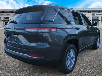 2025 Jeep Grand Cherokee GRAND CHEROKEE LAREDO X 4X4