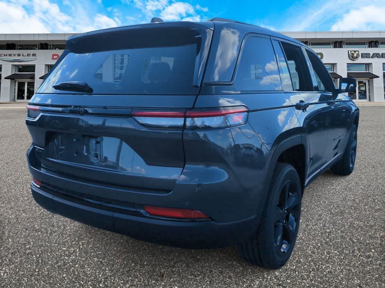 2025 Jeep Grand Cherokee GRAND CHEROKEE ALTITUDE X 4X4