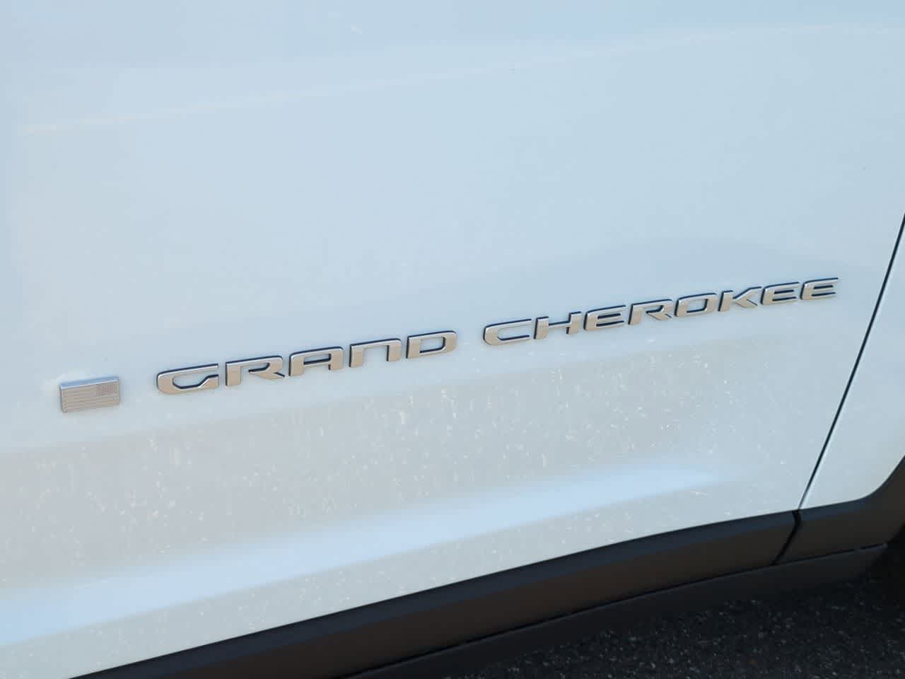 2025 Jeep Grand Cherokee GRAND CHEROKEE LAREDO X 4X4