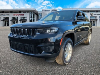 2025 Jeep Grand Cherokee GRAND CHEROKEE LAREDO X 4X4
