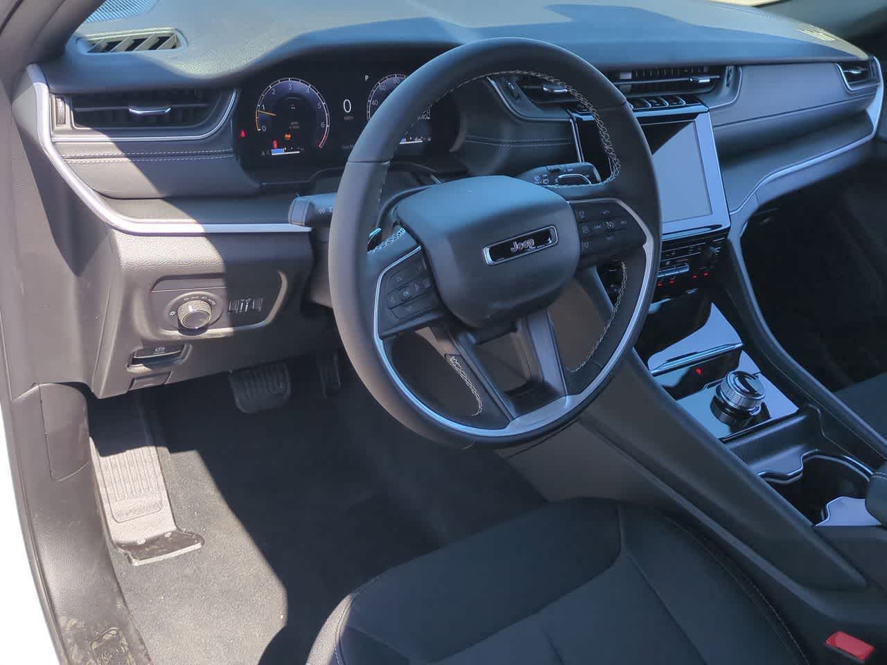 Jeep Grand Cherokee 2026 GRAND CHEROKEE LAREDO X 4X4