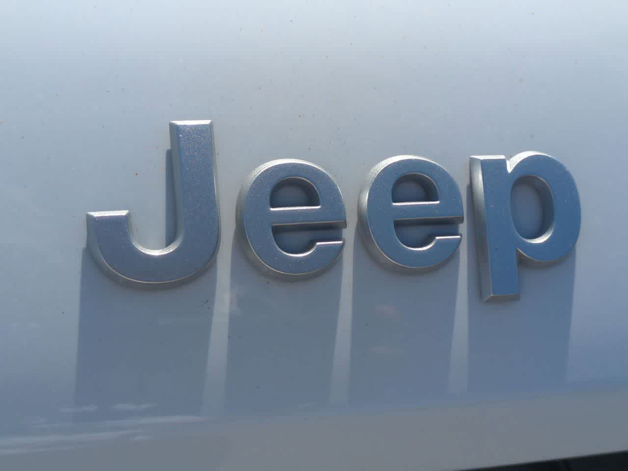Jeep Grand Cherokee 2026 GRAND CHEROKEE LAREDO X 4X4