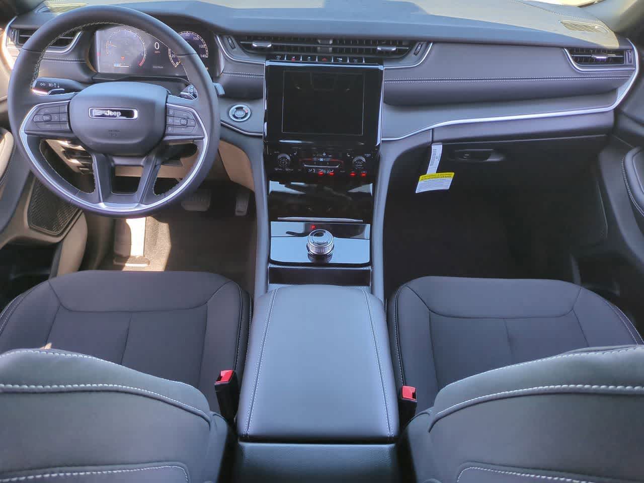 Jeep Grand Cherokee 2026 GRAND CHEROKEE LAREDO X 4X4