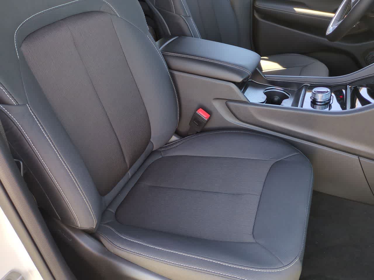 Jeep Grand Cherokee 2026 GRAND CHEROKEE LAREDO X 4X4