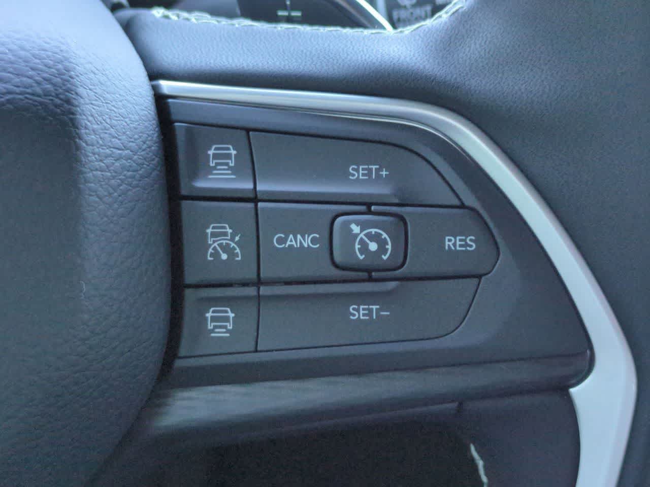 Jeep Grand Cherokee 2026 GRAND CHEROKEE LAREDO X 4X4