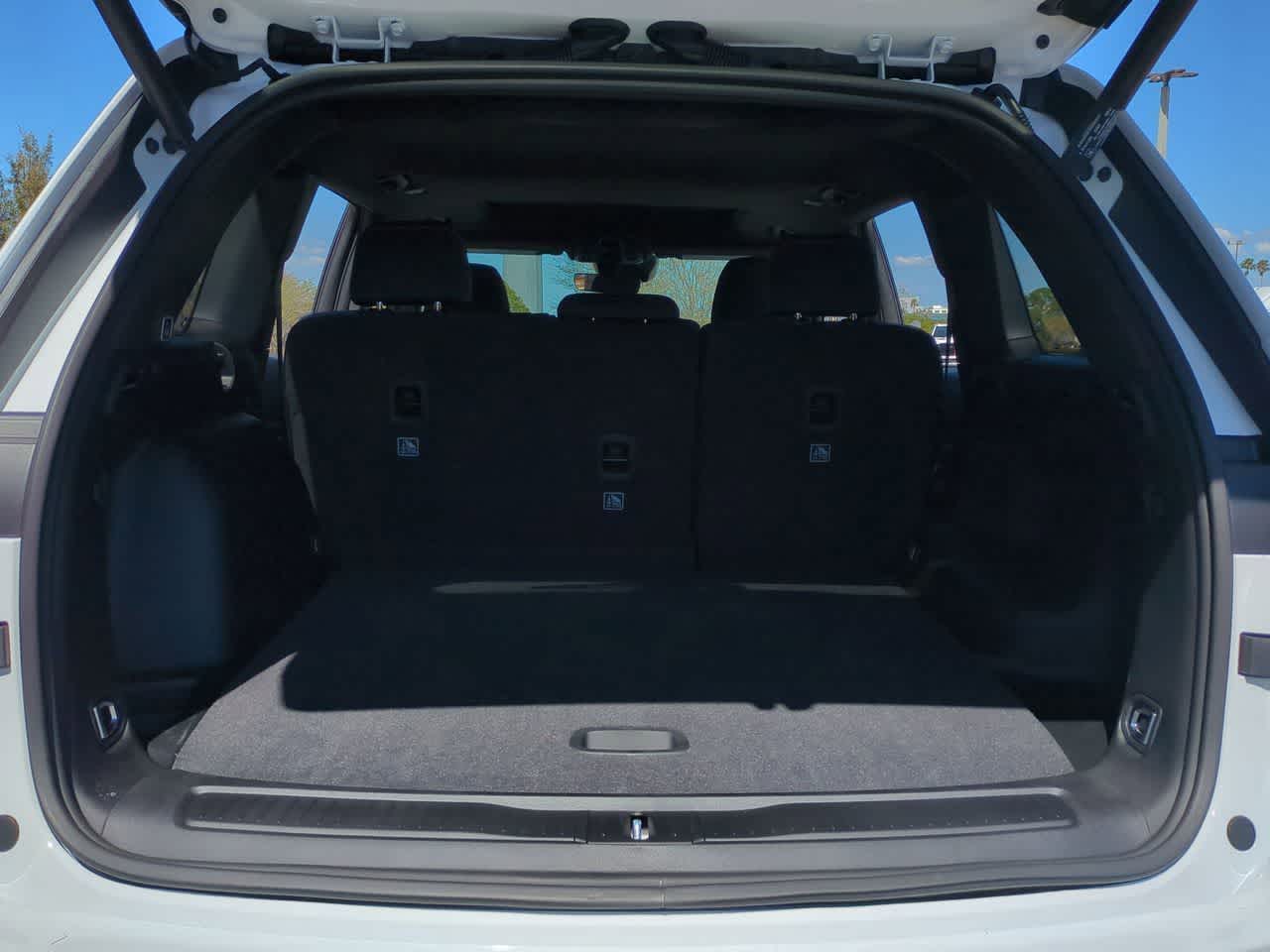 Jeep Grand Cherokee 2026 GRAND CHEROKEE LAREDO X 4X4