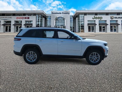 Jeep Grand Cherokee 2026 GRAND CHEROKEE LAREDO X 4X4