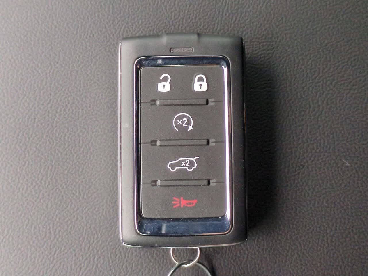 2025 Jeep Grand Cherokee GRAND CHEROKEE LAREDO 4X4