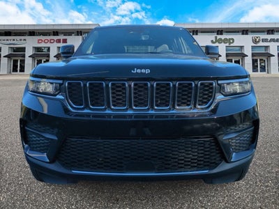 2025 Jeep Grand Cherokee GRAND CHEROKEE LAREDO X 4X4