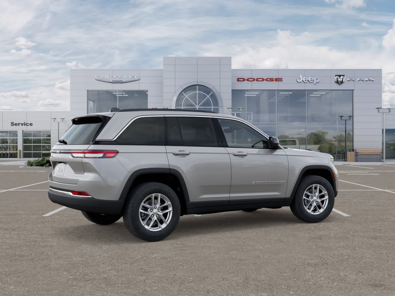 2025 Jeep Grand Cherokee GRAND CHEROKEE LAREDO X 4X4
