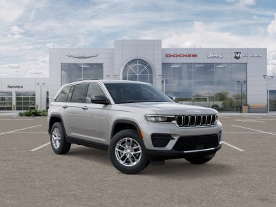 2025 Jeep Grand Cherokee GRAND CHEROKEE LAREDO X 4X4