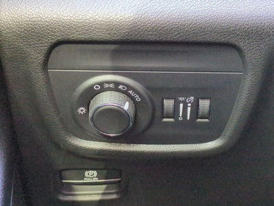 Jeep Grand Cherokee 2026 GRAND CHEROKEE LAREDO X 4X4