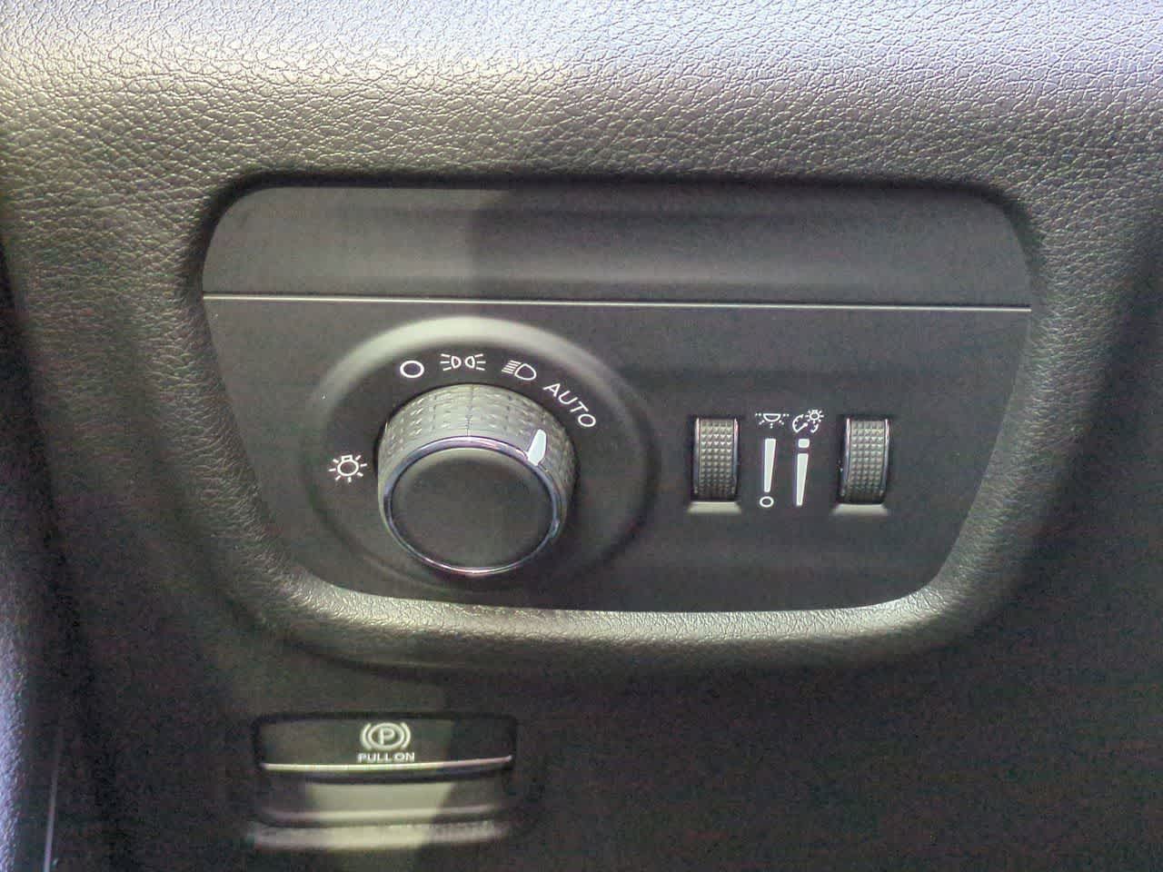 Jeep Grand Cherokee 2026 GRAND CHEROKEE LAREDO X 4X4