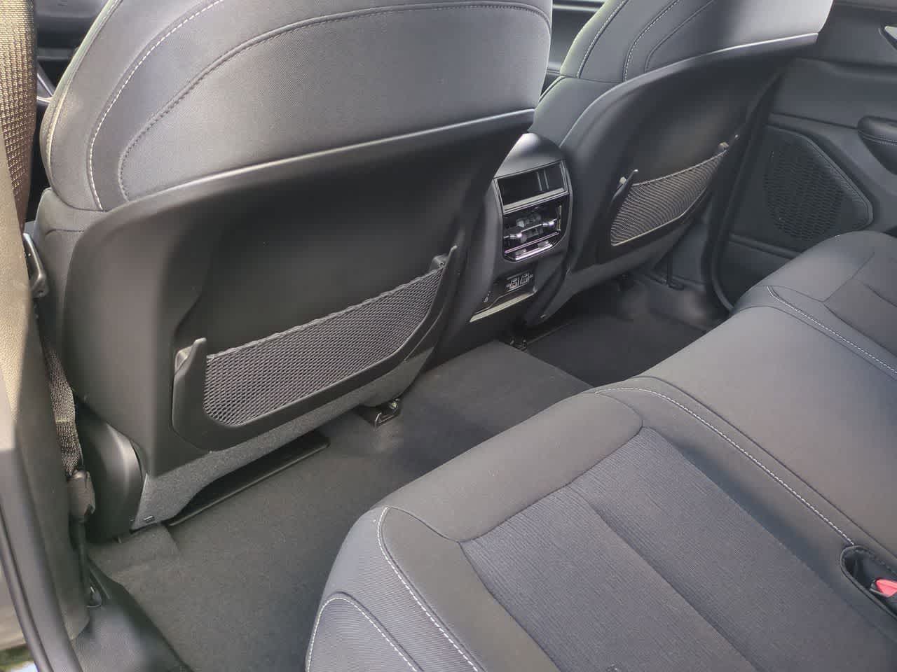 Jeep Grand Cherokee 2026 GRAND CHEROKEE LAREDO X 4X4