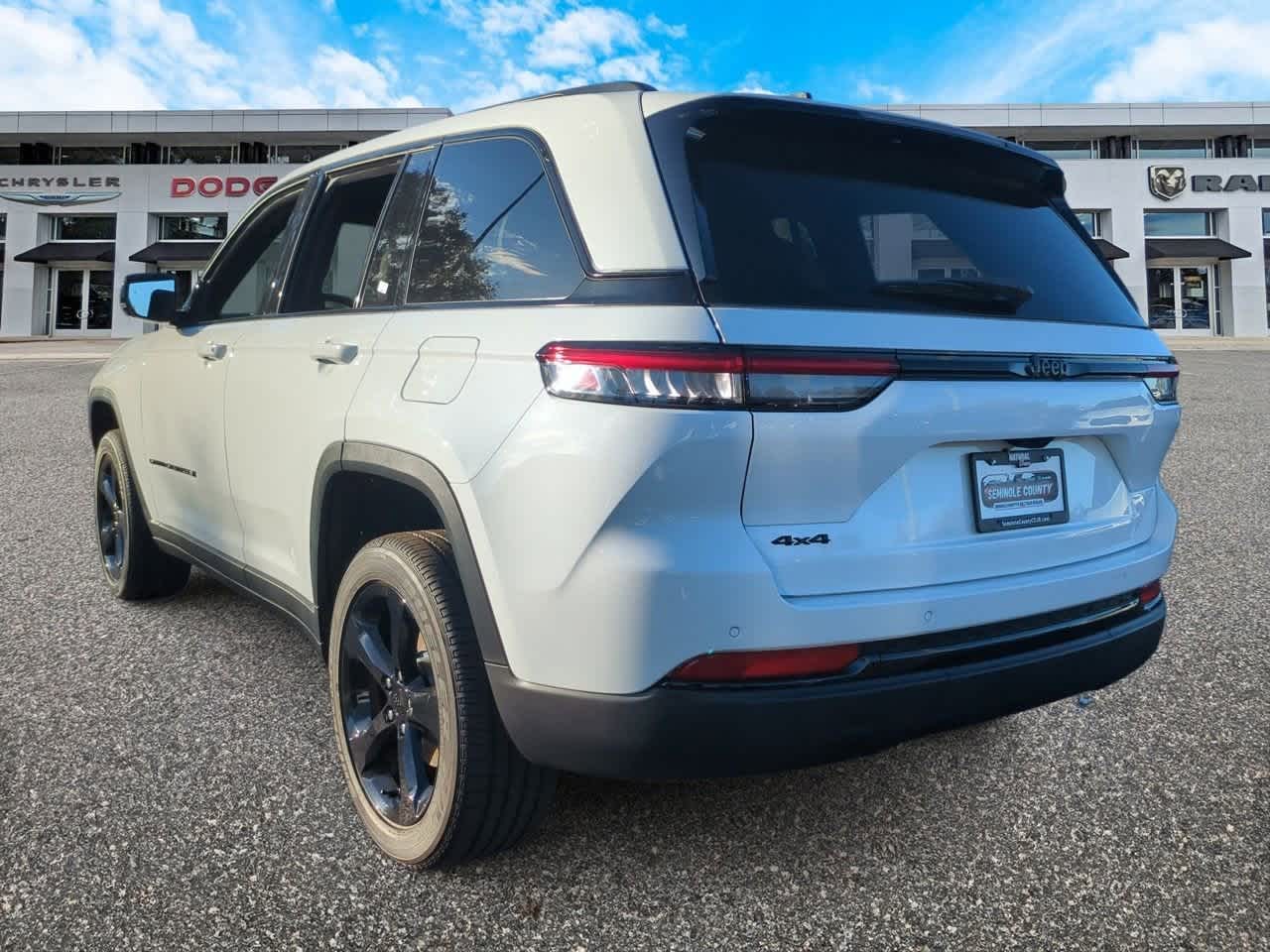 2025 Jeep Grand Cherokee GRAND CHEROKEE ALTITUDE X 4X4