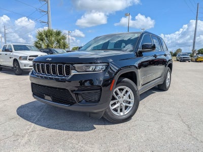 Jeep Grand Cherokee Laredo X 4x4 2024
