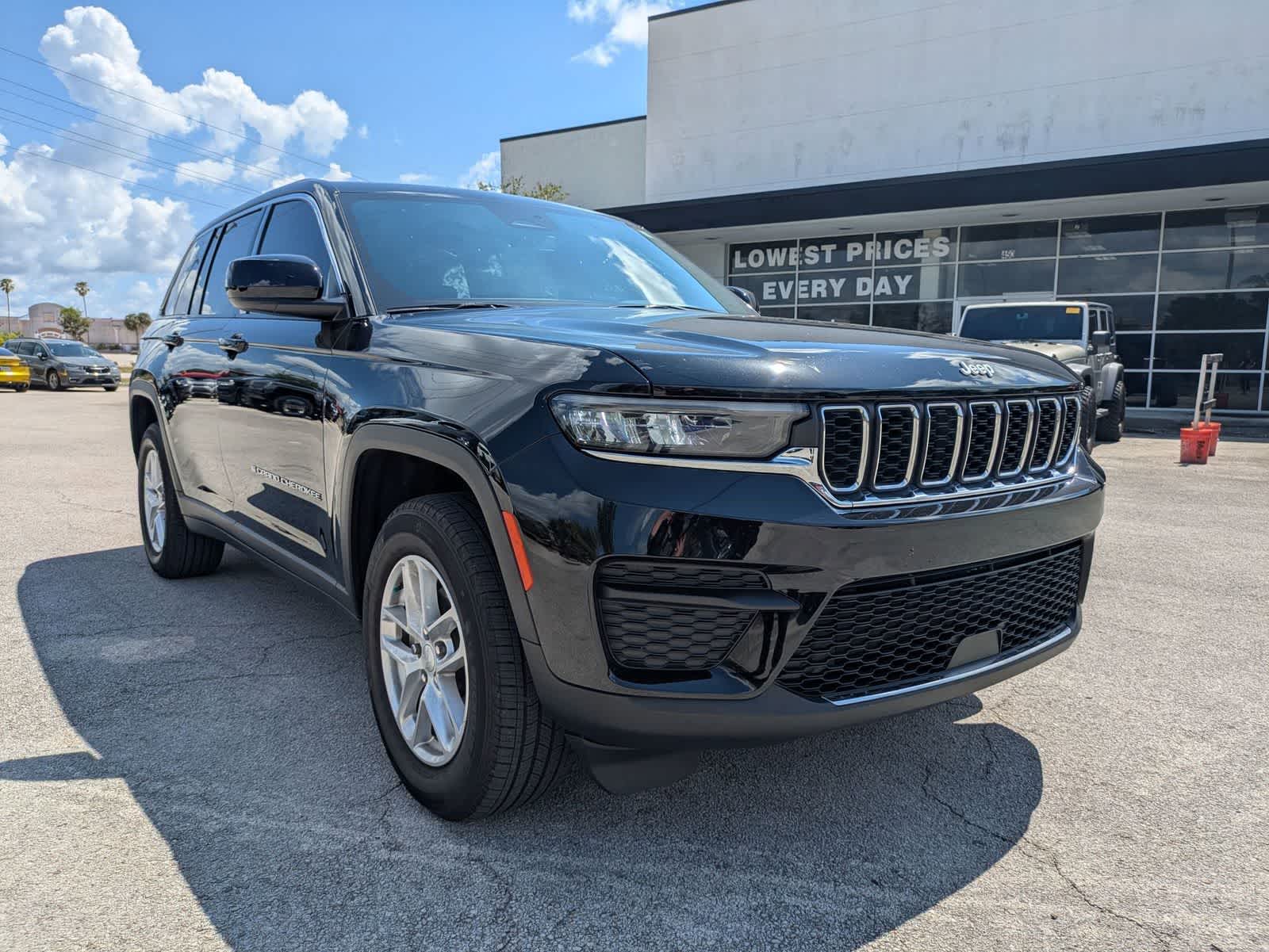 Jeep Grand Cherokee Laredo X 4x4 2024