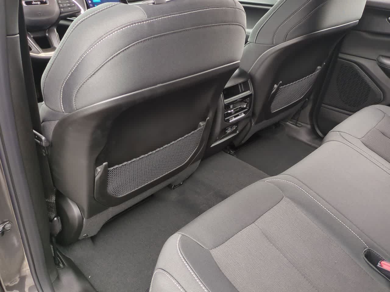 2025 Jeep Grand Cherokee GRAND CHEROKEE LAREDO 4X4