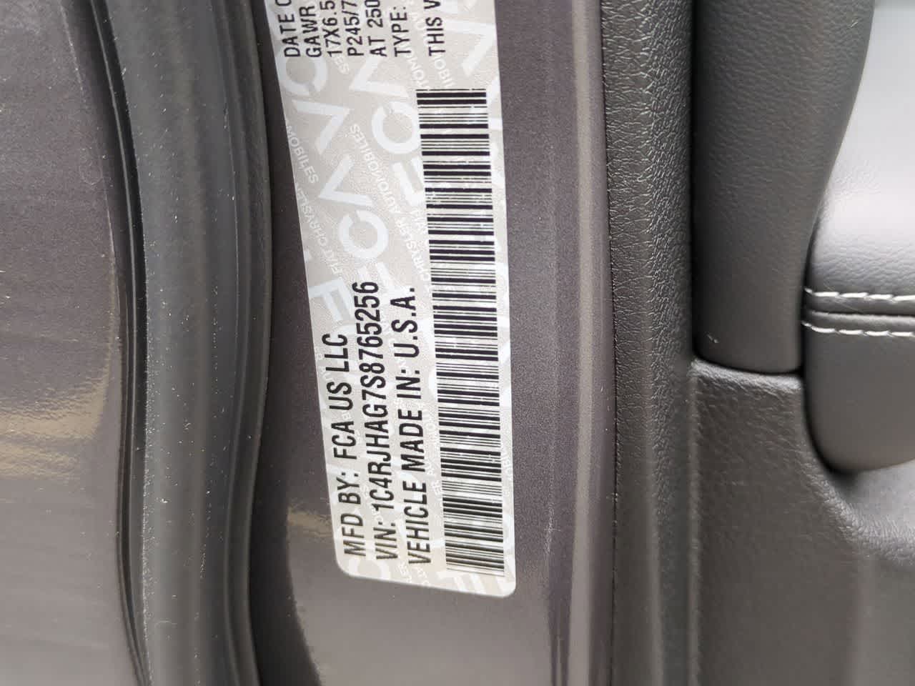 2025 Jeep Grand Cherokee GRAND CHEROKEE LAREDO 4X4