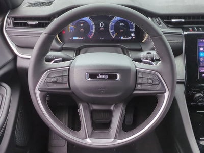 2025 Jeep Grand Cherokee GRAND CHEROKEE LAREDO X 4X4