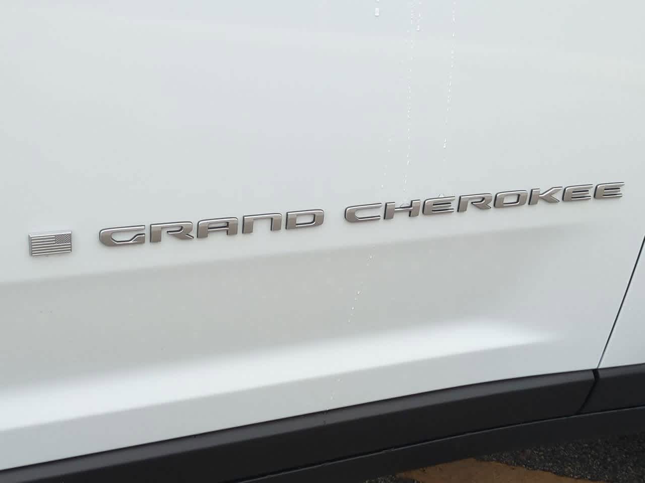 2025 Jeep Grand Cherokee GRAND CHEROKEE LAREDO 4X4