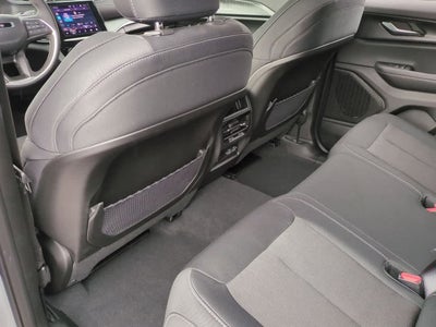 2025 Jeep Grand Cherokee GRAND CHEROKEE LAREDO 4X4