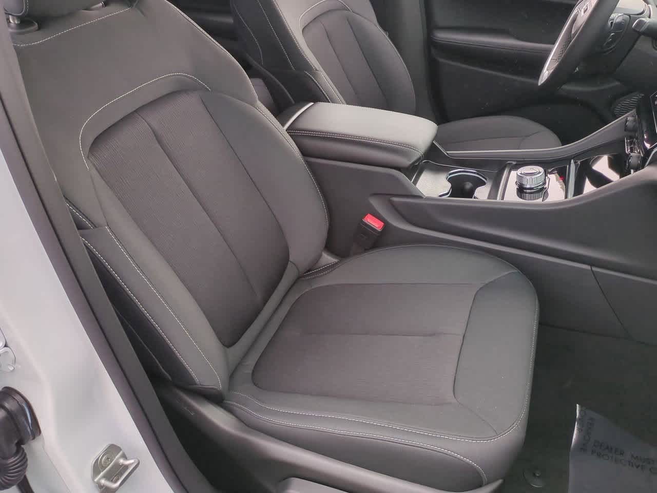 2025 Jeep Grand Cherokee GRAND CHEROKEE LAREDO 4X4