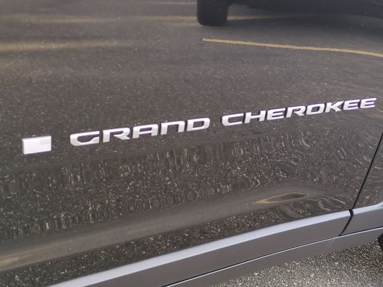 2025 Jeep Grand Cherokee GRAND CHEROKEE LAREDO 4X4