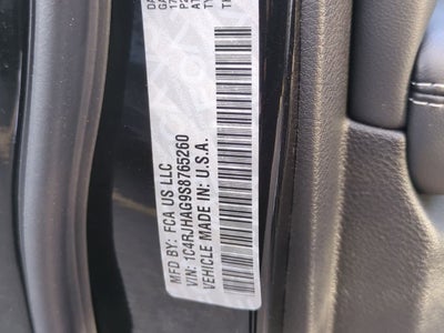 2025 Jeep Grand Cherokee GRAND CHEROKEE LAREDO 4X4