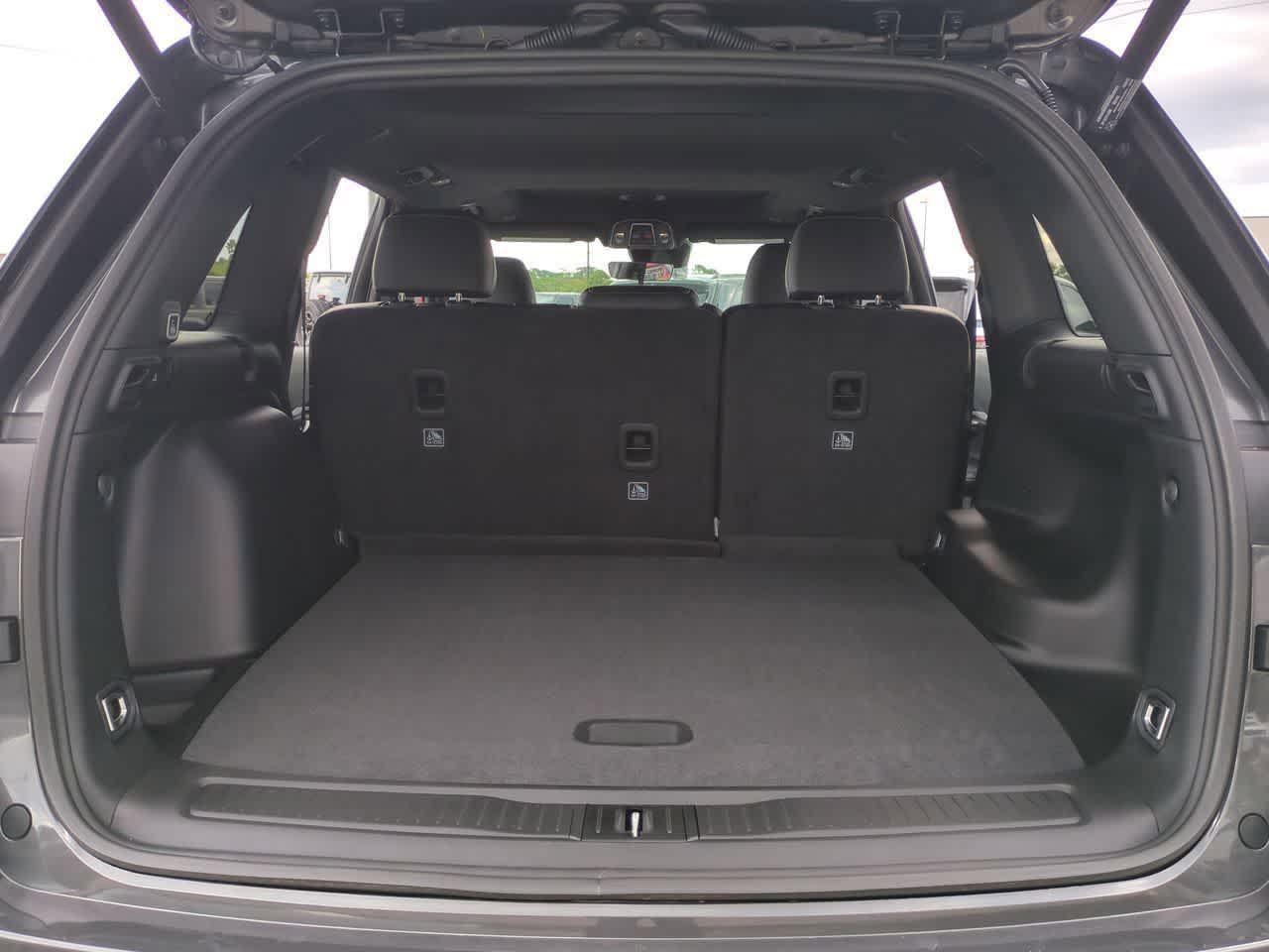 Jeep Grand Cherokee 2026 GRAND CHEROKEE LAREDO ALTITUDE 4X4